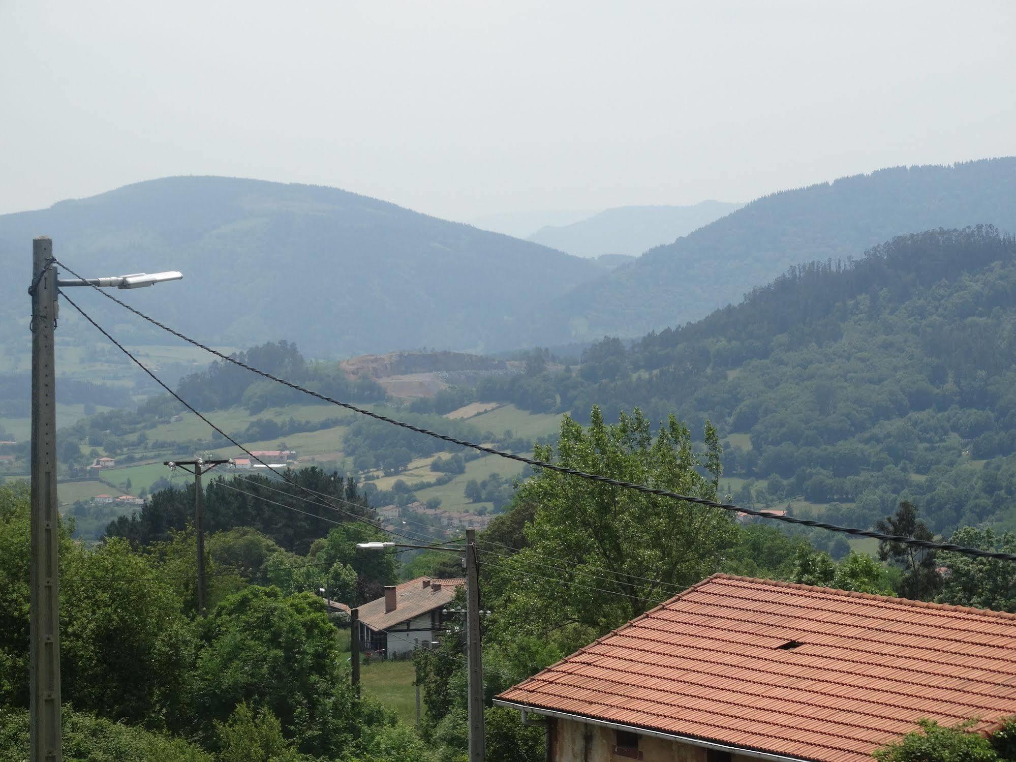 Penzion Urrezko Ametsa Sopuerta Exteriér fotografie